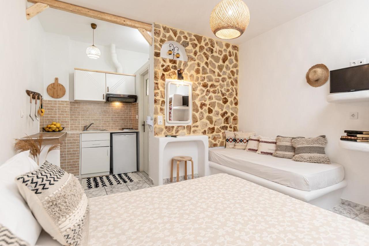 Tasia Apartahotel
